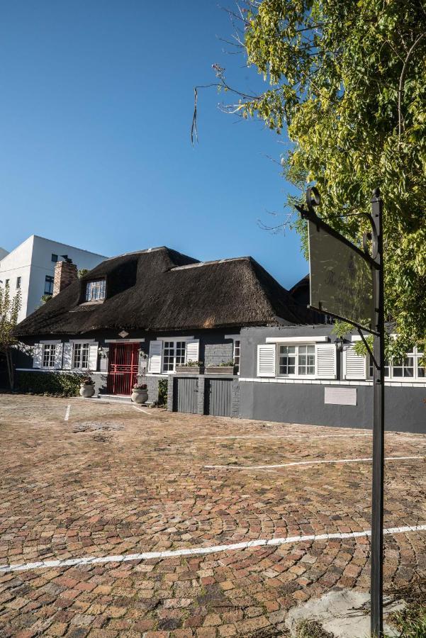 The Beautiful South Guesthouse Стелленбос Экстерьер фото